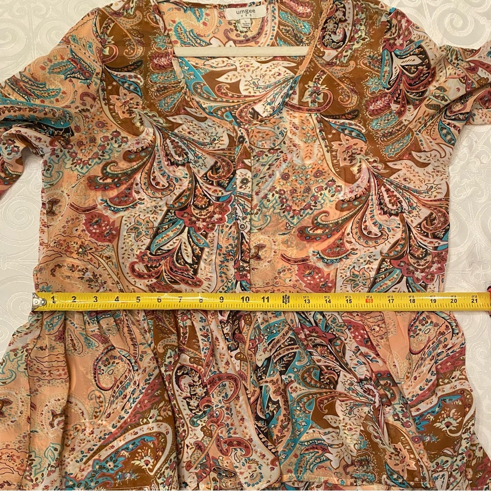 UMGEE  L sheer, beautiful paisley blouse EUC - Picture 5 of 7